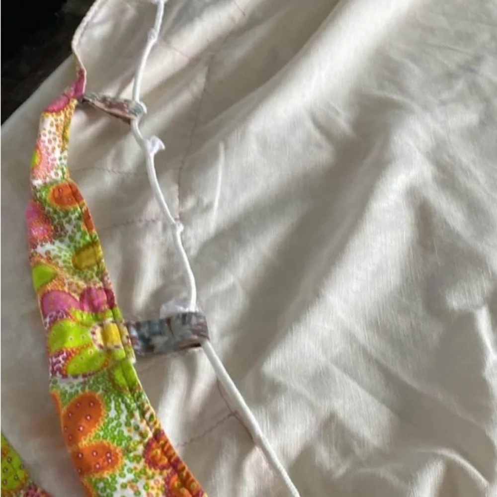 Spring table cover - Picture 2 of 5